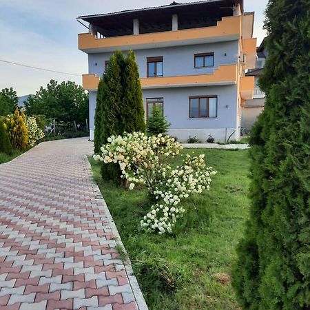 Sun& Relax Home Korce Bagian luar foto
