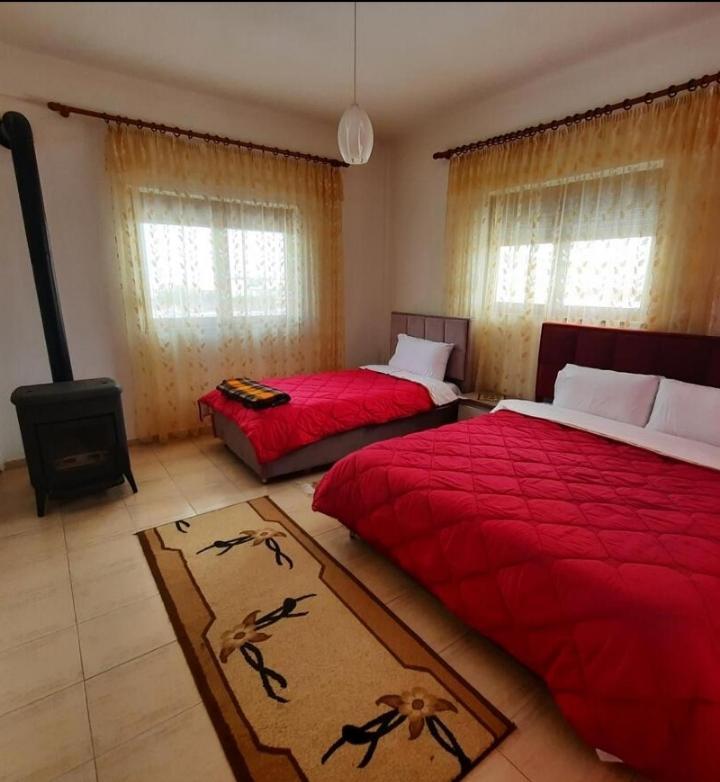 Sun& Relax Home Korce Bagian luar foto